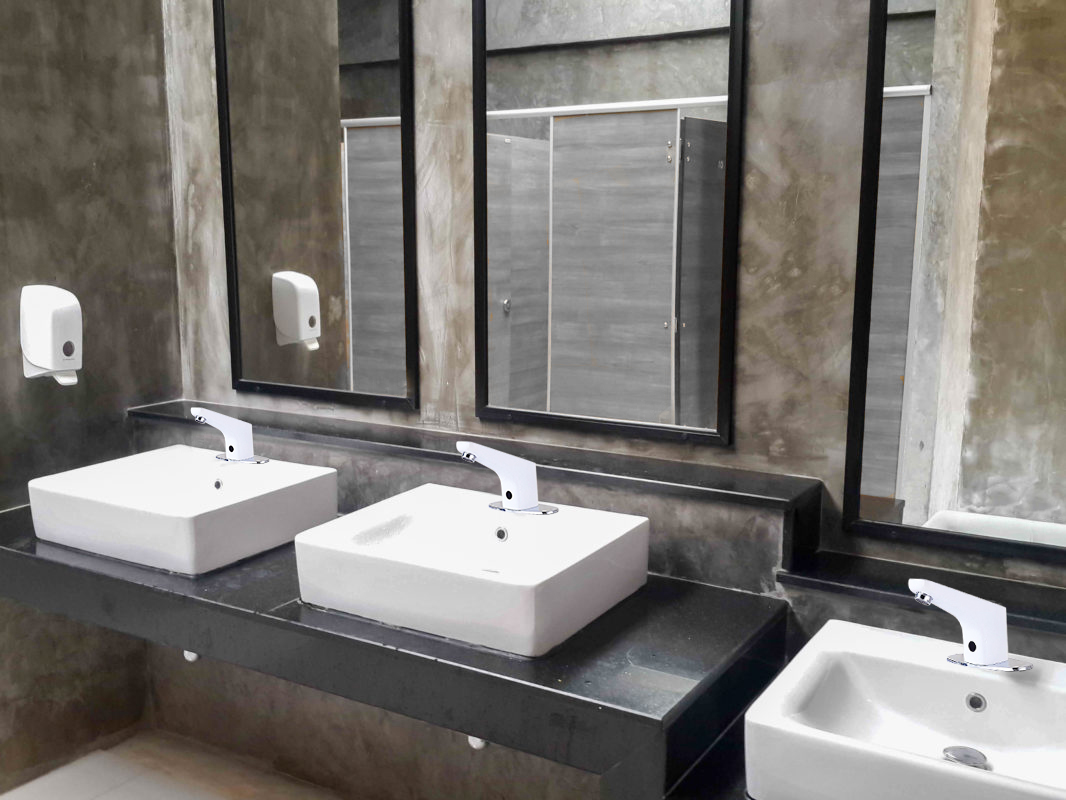 Fontana Sierra Commercial High Quality Touchless Automatic Sensor White Sink Faucet