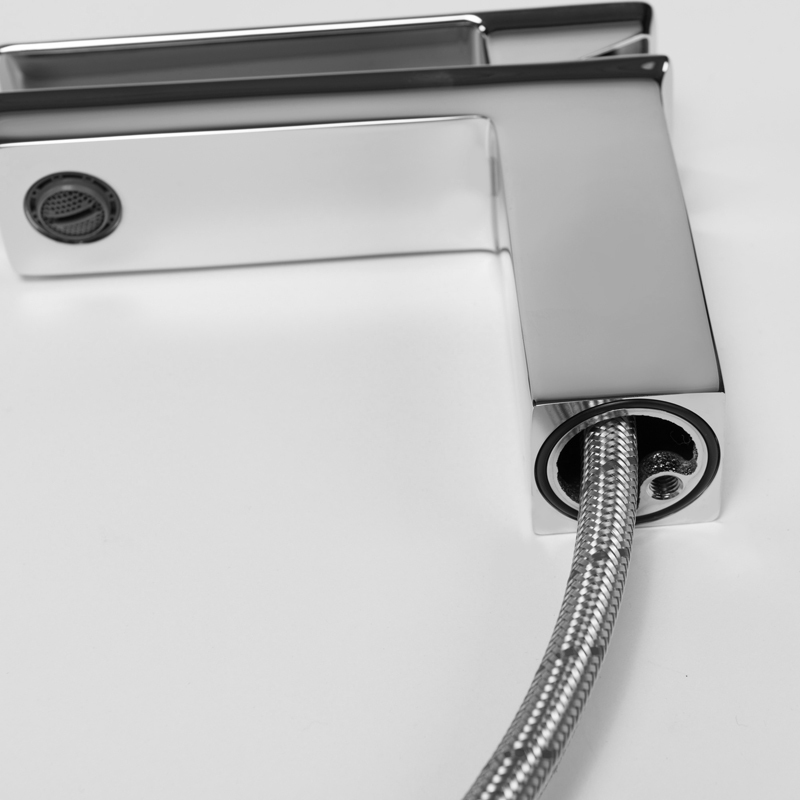 basin-faucet-chrome-handle-single