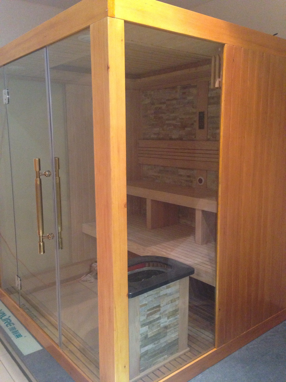 steam-sauna-room-stone-back